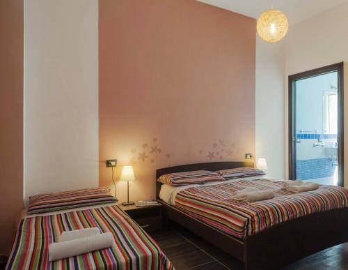 Hostel of the Sun, Naples