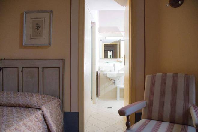 Royal Victoria Hotel, Pisa