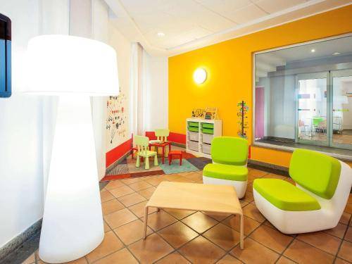 Ibis Styles Napoli Garibaldi, Naples