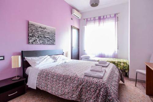Hostel of the Sun, Naples